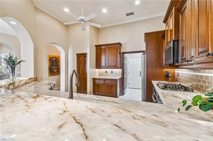 1623  Cayman  CT, Naples, FL 34119
