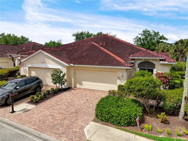 1623  Cayman  CT, Naples, FL 34119