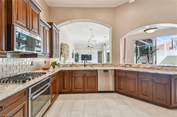 1623  Cayman  CT, Naples, FL 34119