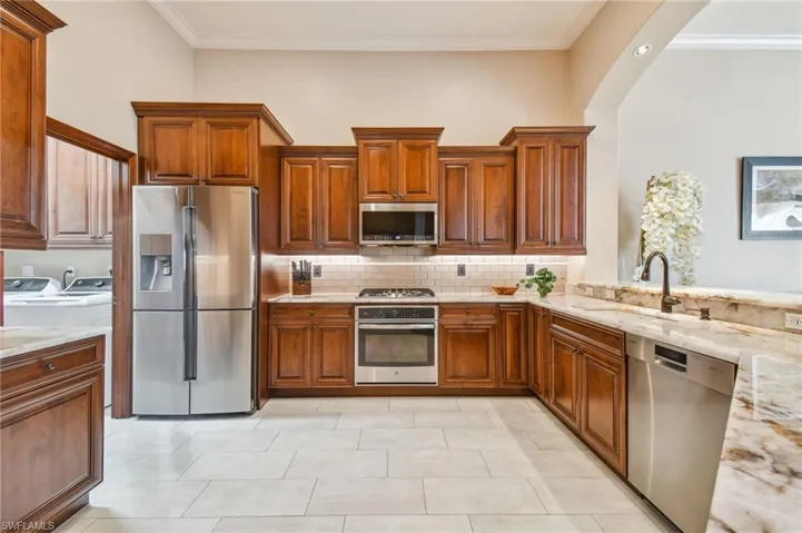 1623  Cayman  CT, Naples, FL 34119