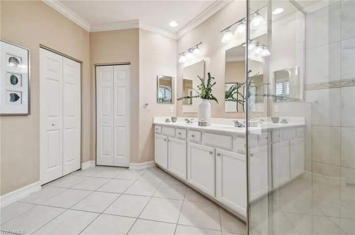 1623  Cayman  CT, Naples, FL 34119
