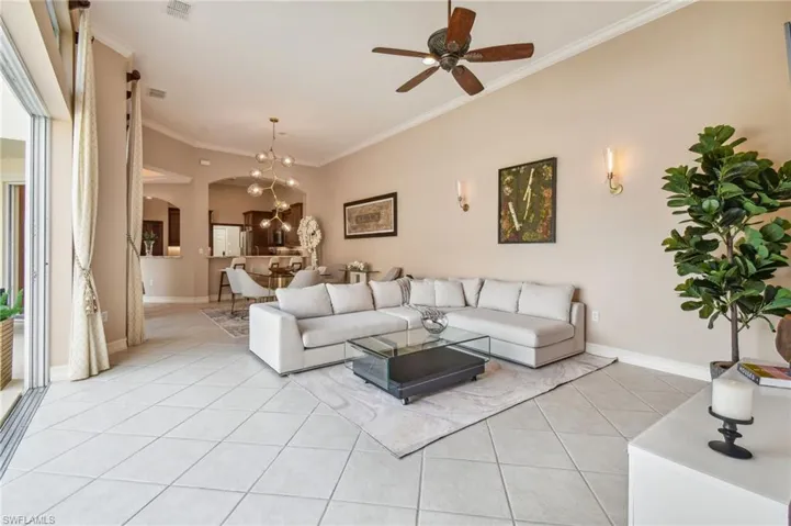 1623  Cayman  CT, Naples, FL 34119