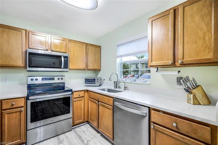 9072  Gervais  CIR, Naples, FL 34120