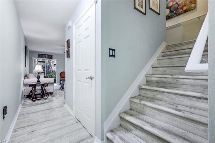 9072  Gervais  CIR, Naples, FL 34120