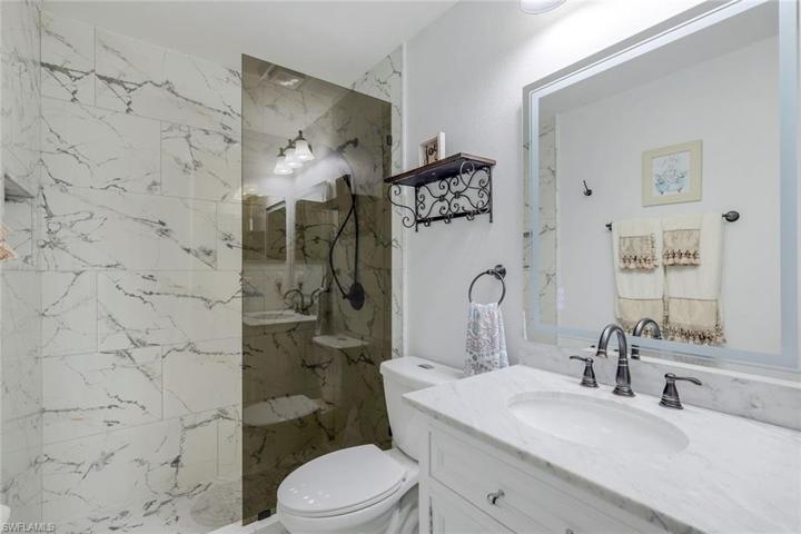 9072  Gervais  CIR, Naples, FL 34120