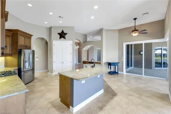 8955  Lely Island  CIR, Naples, FL 34113