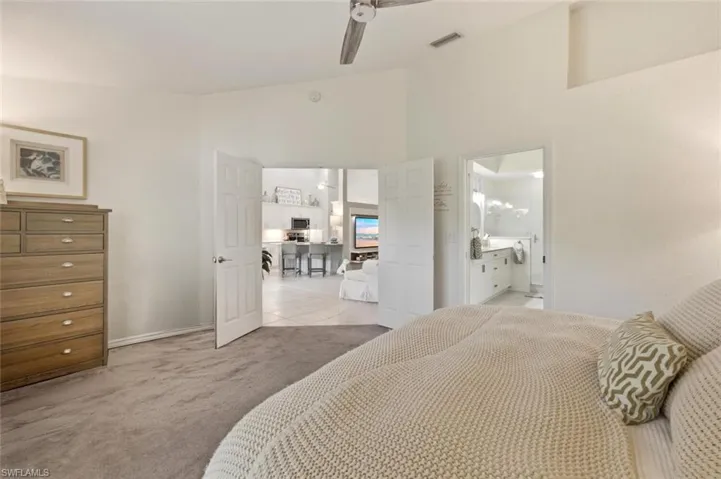 5330 Andover Dr 202, Naples, Florida 34110