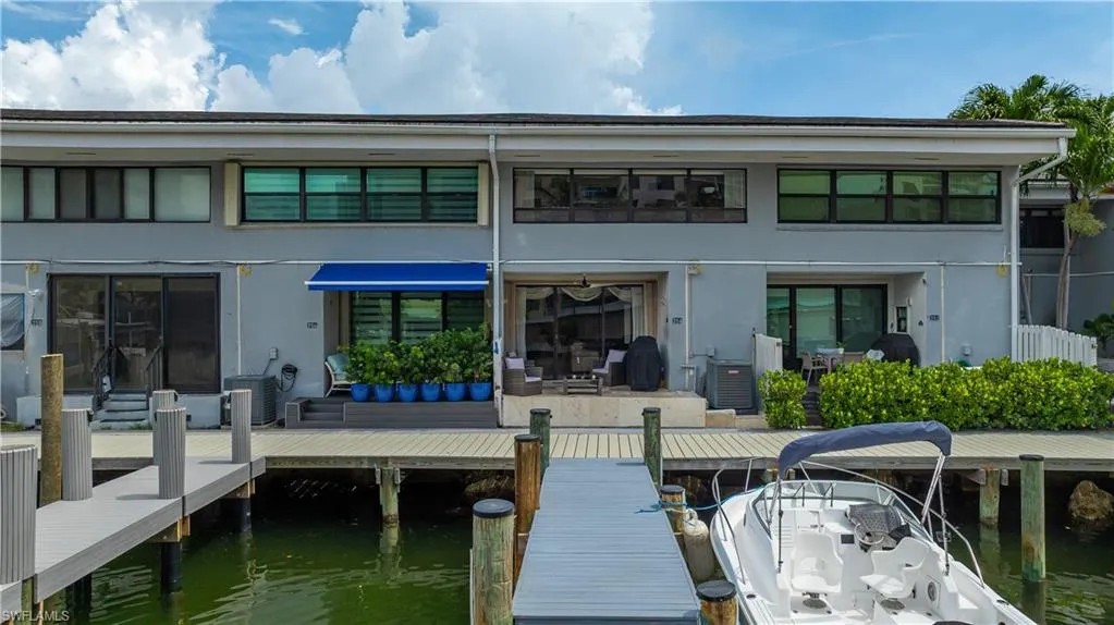 214 Poinciana Dr, Miami Beach, FL 33160,225063608