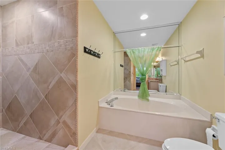 3538  HALDEMAN CREEK  DR, Naples, FL 34112
