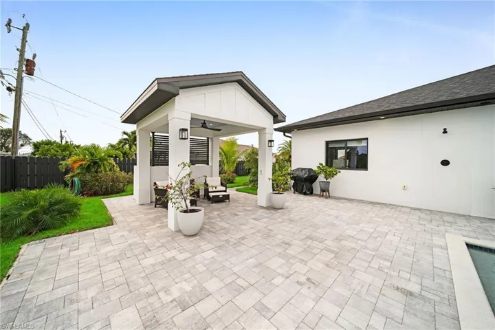 View of patio / terrace featuring ceiling fan