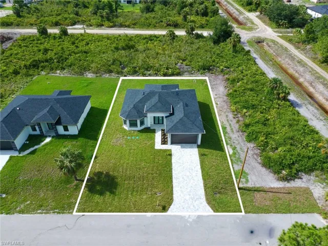 View from above of property with property boundaries highlighted
