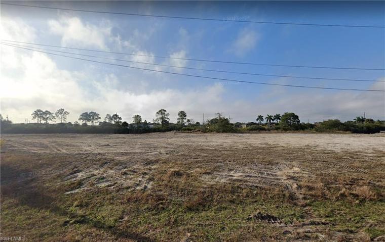 2208 NW 25th TER, CAPE CORAL FL 33993
