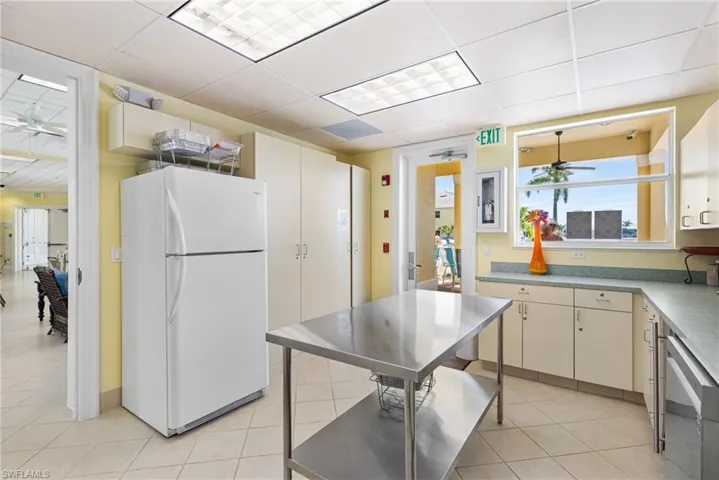 Clubhouse Kitchen