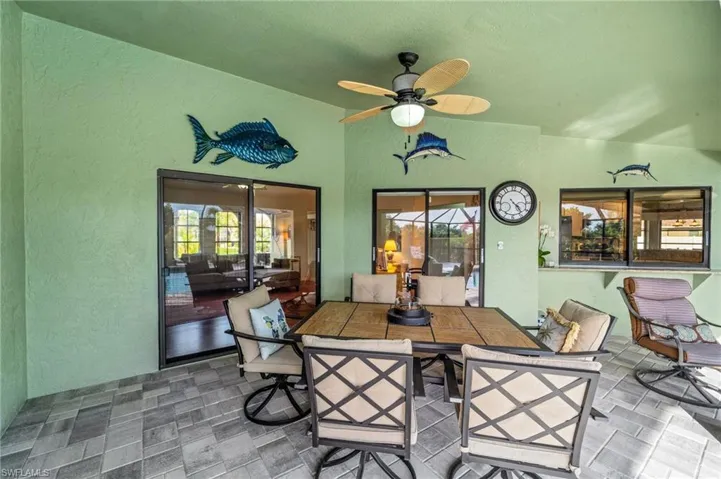 View of patio / terrace with ceiling fan
