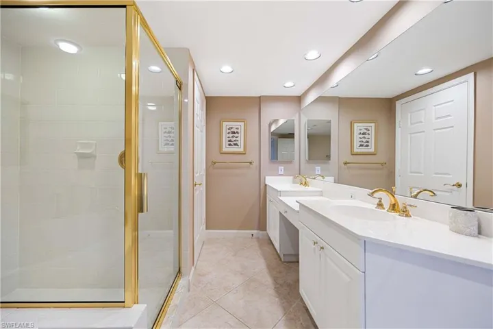 7117 Pelican Bay Blvd 1508, Naples, Florida 34108