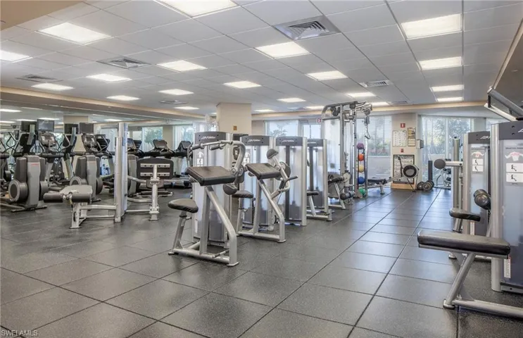 7117 Pelican Bay Blvd 1508, Naples, Florida 34108