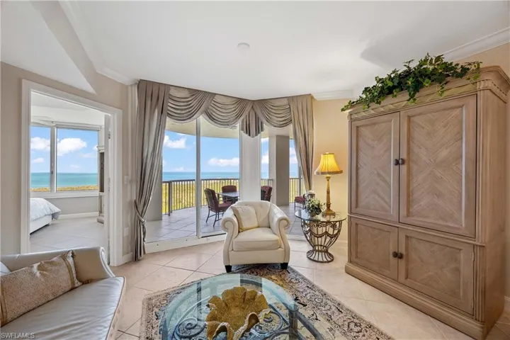 7117 Pelican Bay Blvd 1508, Naples, Florida 34108