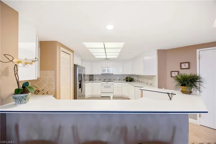 7117 Pelican Bay Blvd 1508, Naples, Florida 34108
