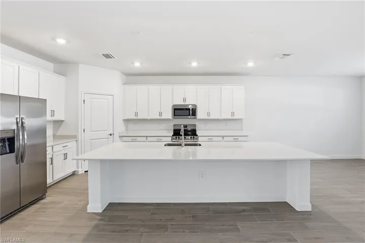 10566  Timber Creek  DR, Fort Myers, FL 33913
