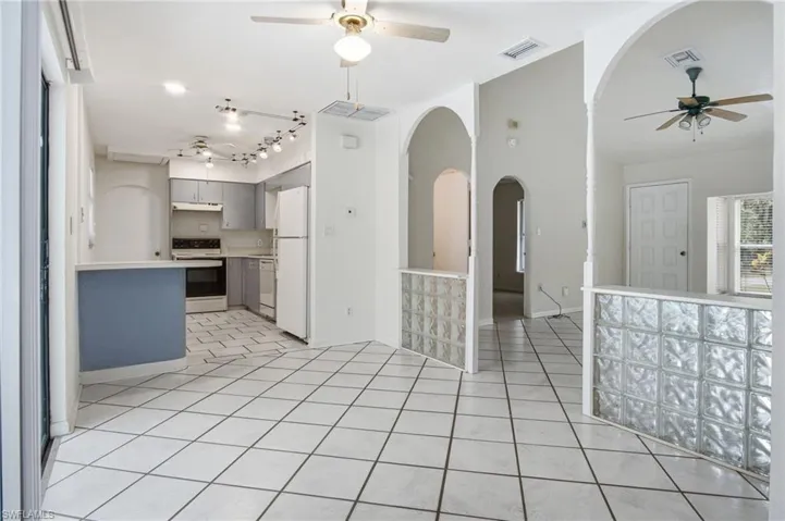 FRONT HOUSE KITCHEN + DINING