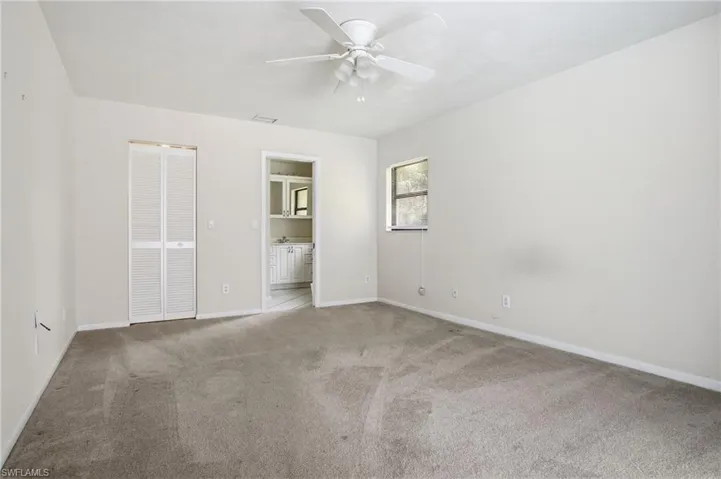 FRONT HOUSE BEDROOM (1 OF 2)