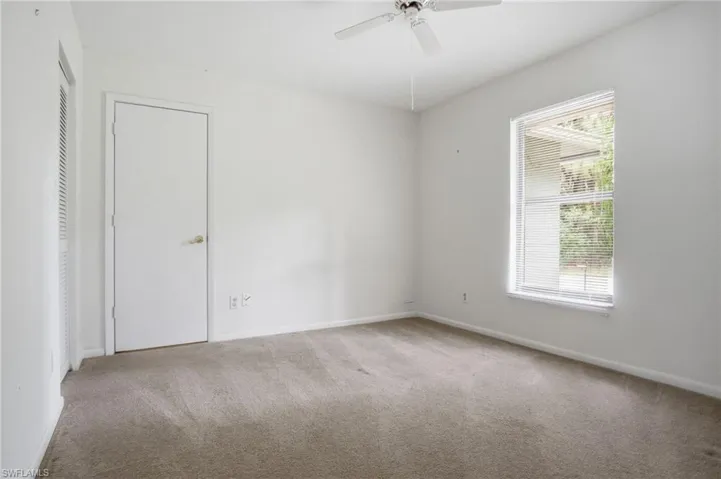 FRONT HOUSE BEDROOM (1 OF 2)
