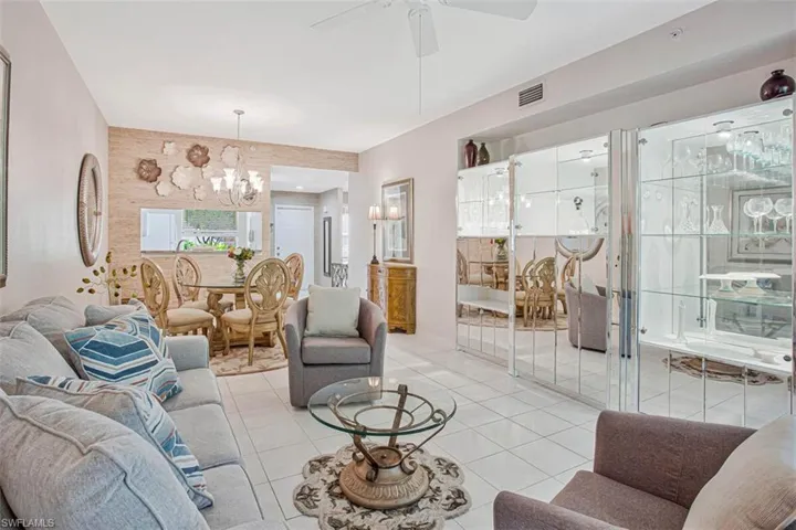 6605  Huntington Lakes  CIR, Naples, FL 34119