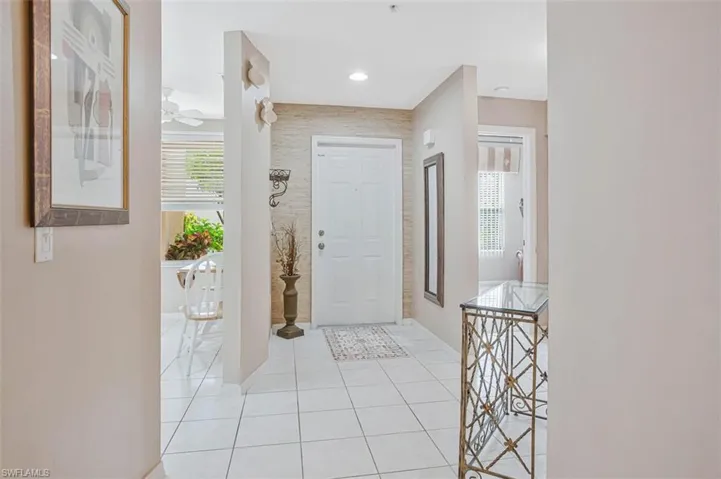 6605  Huntington Lakes  CIR, Naples, FL 34119