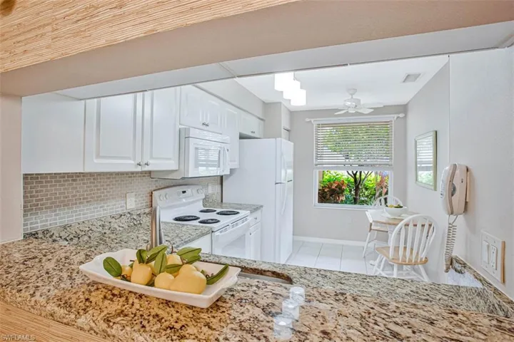 6605  Huntington Lakes  CIR, Naples, FL 34119