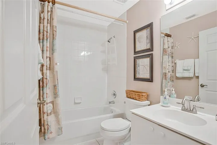 6605  Huntington Lakes  CIR, Naples, FL 34119