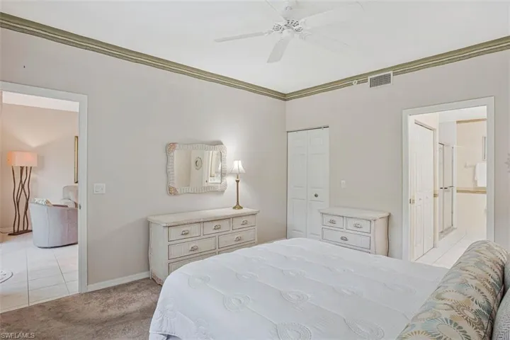 6605  Huntington Lakes  CIR, Naples, FL 34119