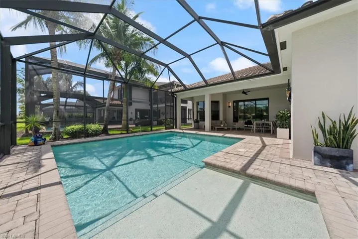 3264 Pacific Dr, Naples, Florida 34119