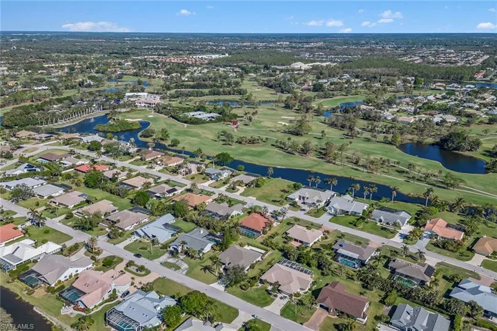 2208  Regal  WAY, Naples, FL 34110