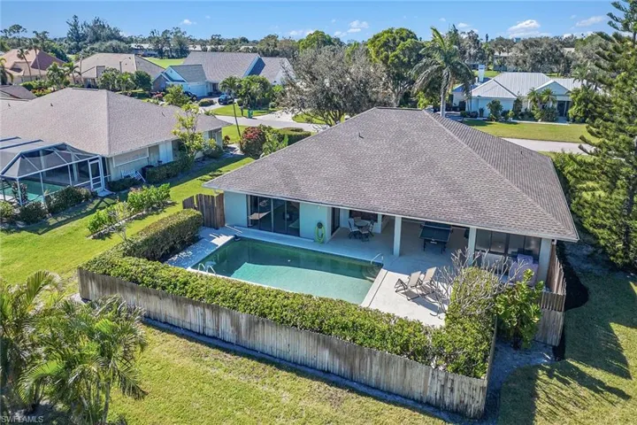 2208  Regal  WAY, Naples, FL 34110