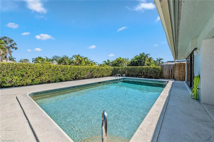 2208  Regal  WAY, Naples, FL 34110