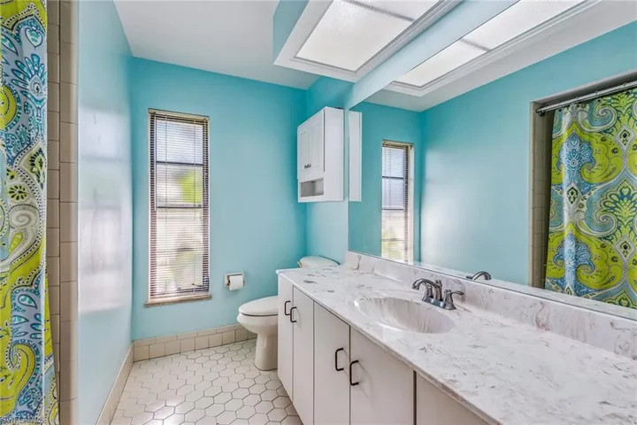 2208  Regal  WAY, Naples, FL 34110