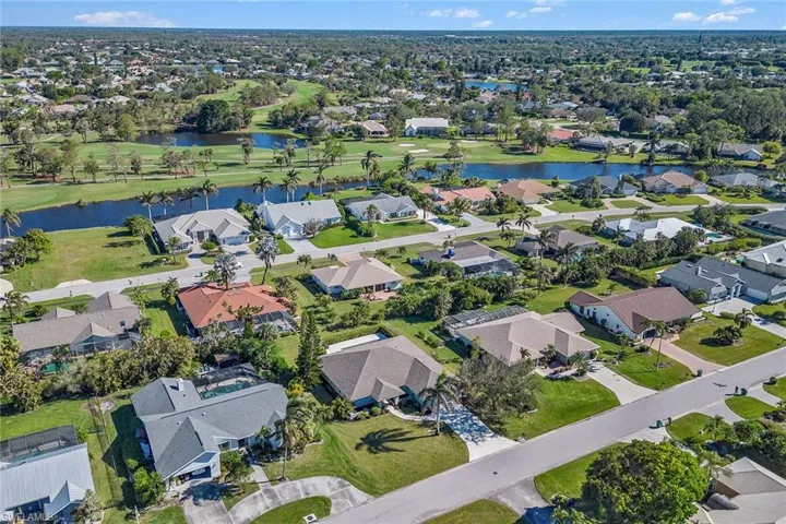 2208  Regal  WAY, Naples, FL 34110