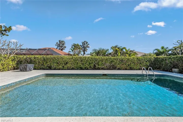 2208  Regal  WAY, Naples, FL 34110
