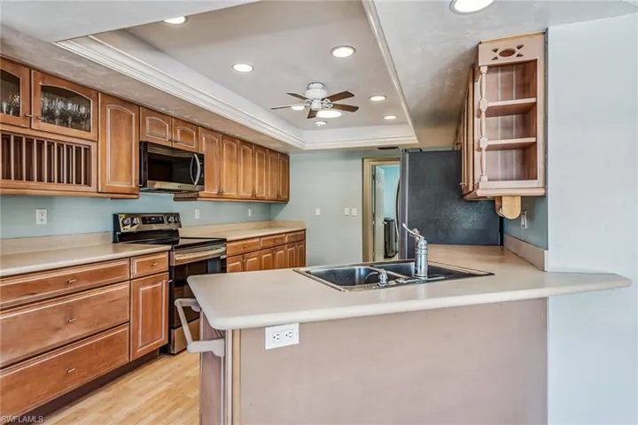 2208  Regal  WAY, Naples, FL 34110