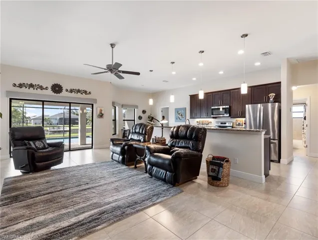 162 SE 20th  ST, Cape Coral, FL 33990