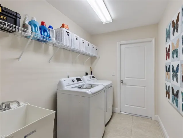 162 SE 20th  ST, Cape Coral, FL 33990