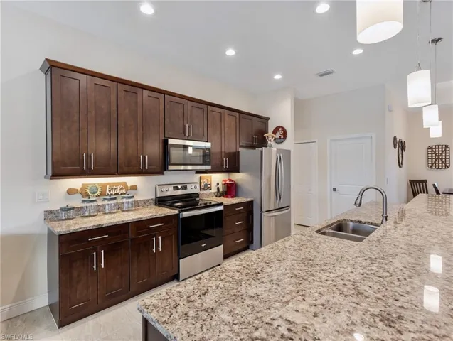 162 SE 20th  ST, Cape Coral, FL 33990