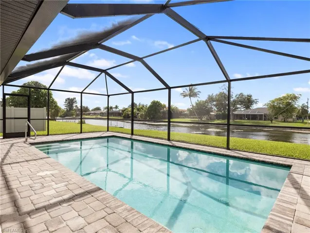 162 SE 20th  ST, Cape Coral, FL 33990
