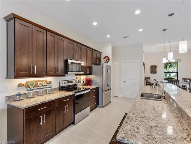 162 SE 20th  ST, Cape Coral, FL 33990