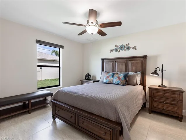 162 SE 20th  ST, Cape Coral, FL 33990