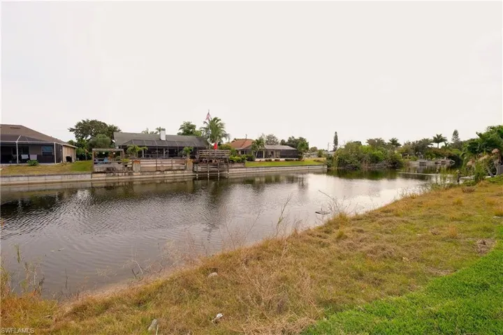 111/113 Cultural Park Blvd S, Cape Coral, Florida 33990