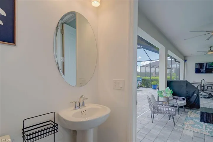 Pool Bath just off Master Bedroom an easy access on lanai