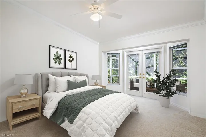 8043  San Vista  CIR, Naples, FL 34109