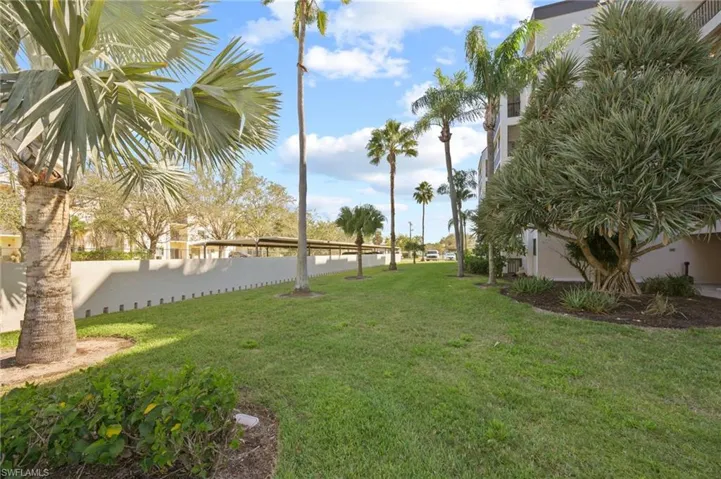 2121 Collier AVE # 306, FORT MYERS FL 33901