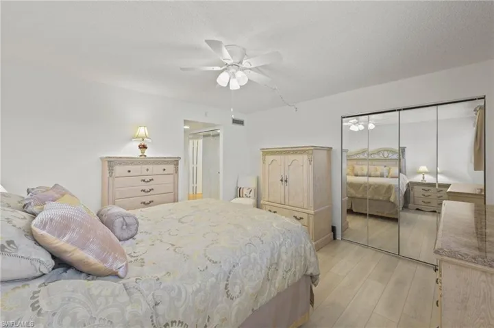 2121 Collier AVE # 306, FORT MYERS FL 33901